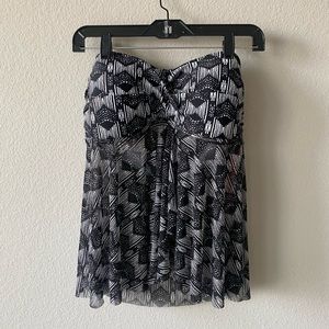 Black & White Mesh Pattern Swimsuit Top w/ removable Straps